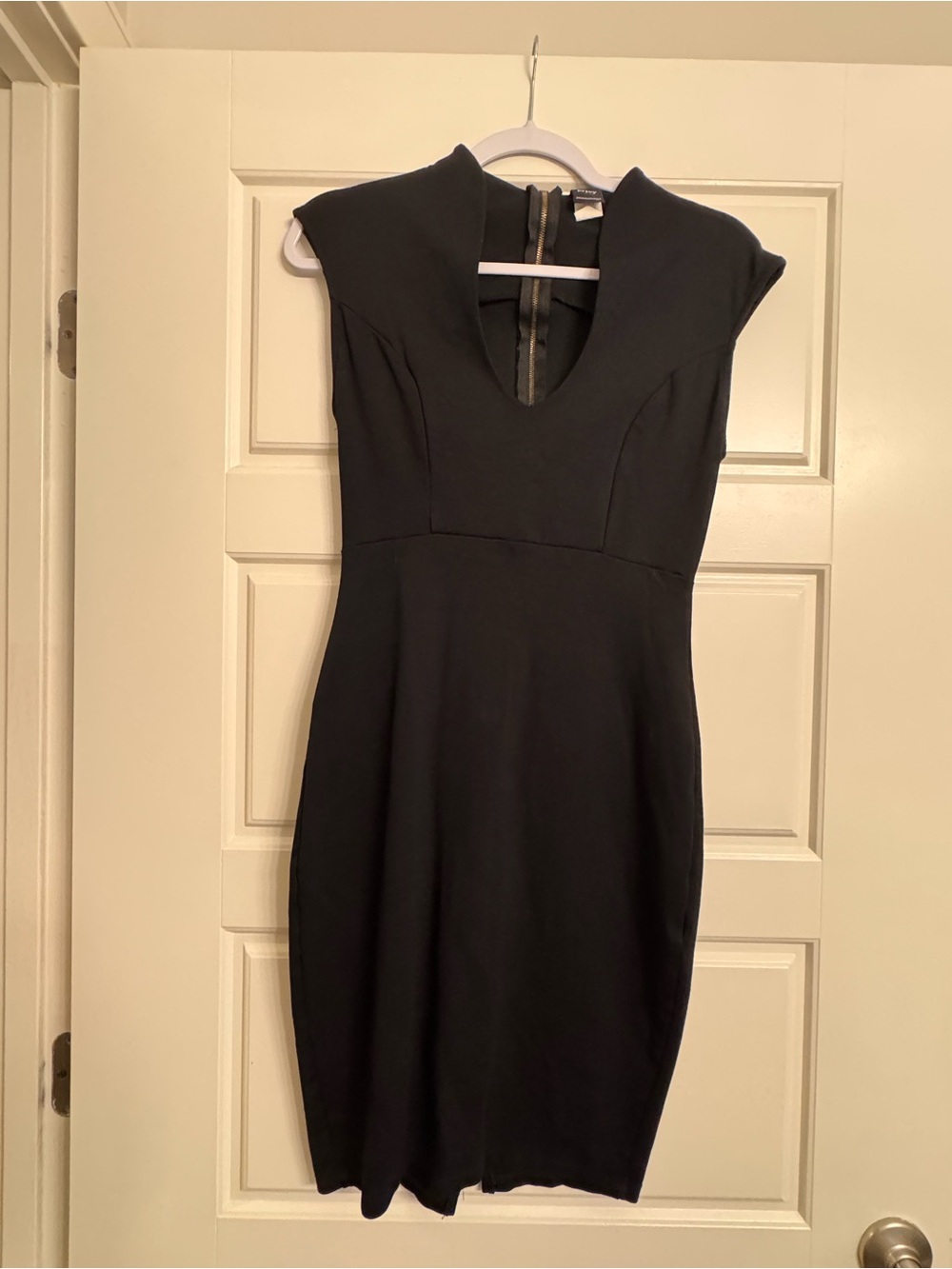 Women’s Privy Classic Black Women's Sheath Dress - Elegant V-Neck Size Medium